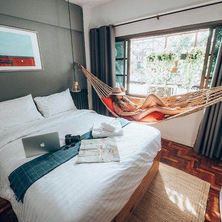 Haus Sathorn 11 Residence Bangkok Ngoại thất bức ảnh