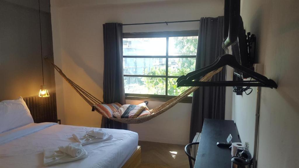 Haus Sathorn 11 Residence Bangkok Ngoại thất bức ảnh