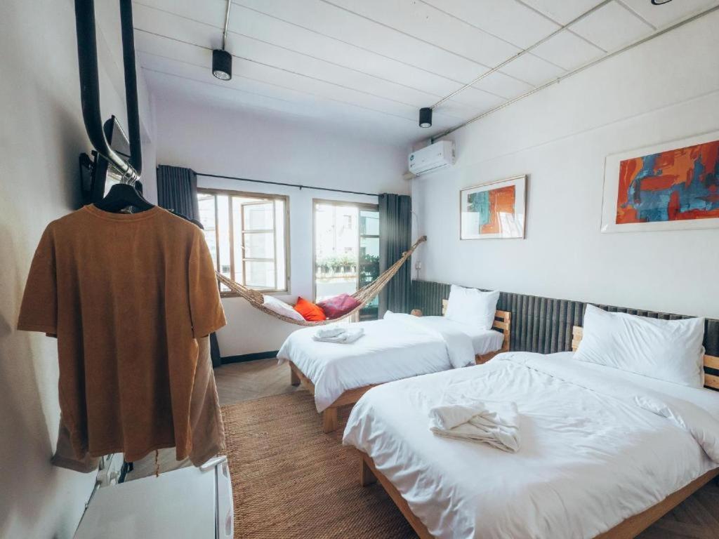Haus Sathorn 11 Residence Bangkok Ngoại thất bức ảnh