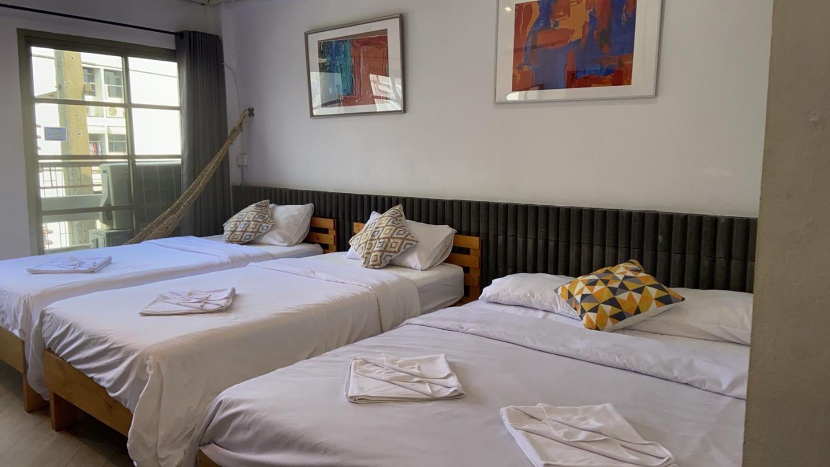 Haus Sathorn 11 Residence Bangkok Ngoại thất bức ảnh
